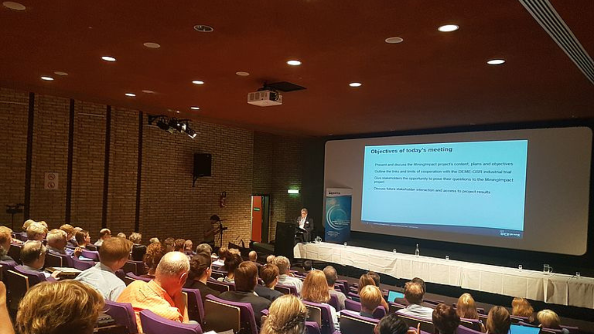 European researchers and policymakers discuss deep sea mining evidence at an industry conference